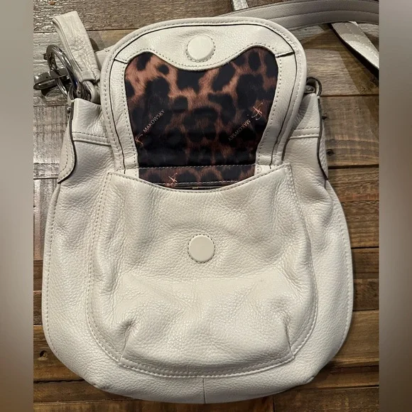 B. Makowsky Beautiful Cream Leather Crossbody Bag Like New - Picture 3 of 6